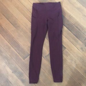 Lululemon wine leggings size 4